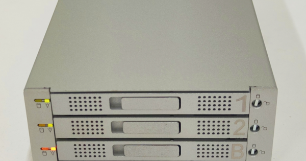 3 Bay SCSI TO SATA System - DSCIT00007 | DSourcing PTE LTD